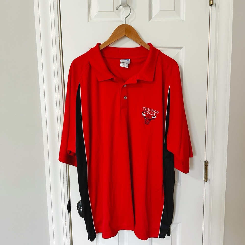 NBA Chicago Bulls Red and Black Polo Shirt Athletic Style, size XXL